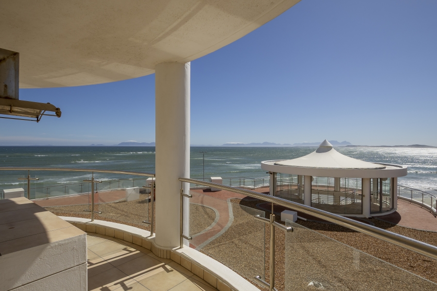 To Let 3 Bedroom Property for Rent in Strand North Western Cape